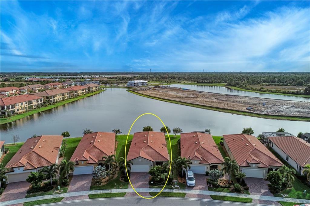 Property Photo: 10085 Cozy Grove Drive FL 34293