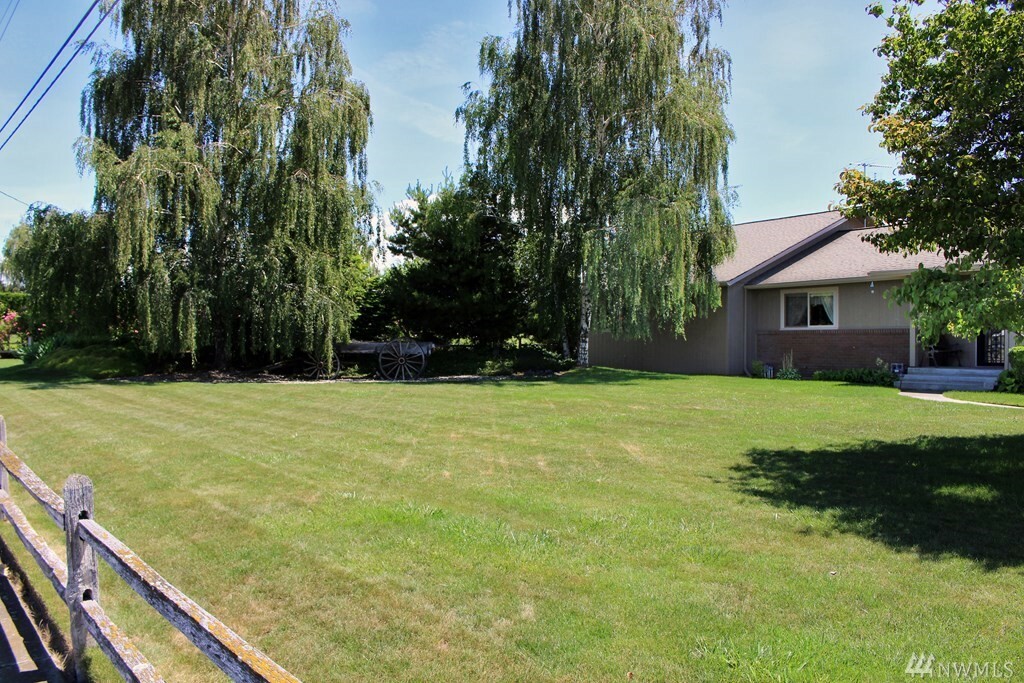 Property Photo:  1254 SE 12th St  WA 99324 