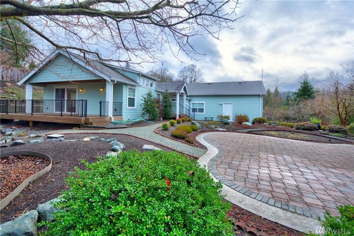 Property Photo: 23619 Gaven Dr WA 98274