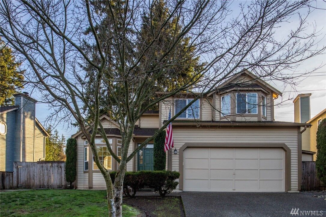 Property Photo:  19011 SE 271st St  WA 98042 