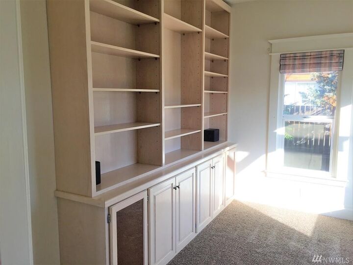 Property Photo: 1351 University St WA 99362