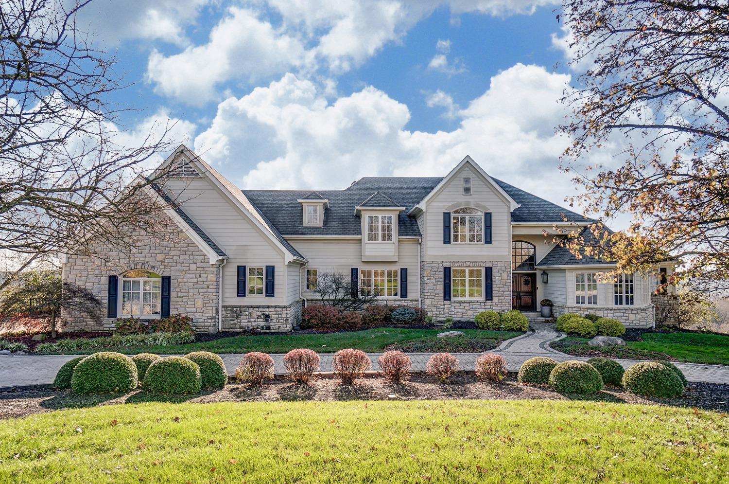 Property Photo: 356 Hawkinsridge Ln OH 45230