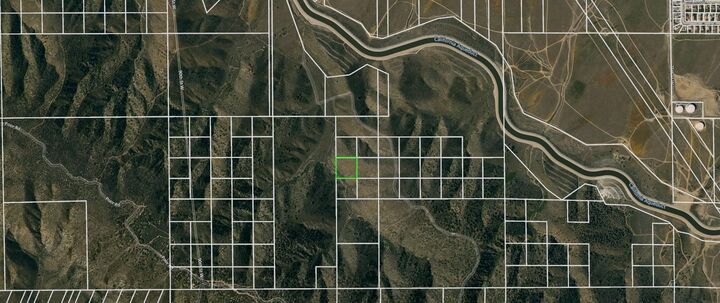 Property Photo:  Vic Avenue M10 85 Stw  CA 93551 