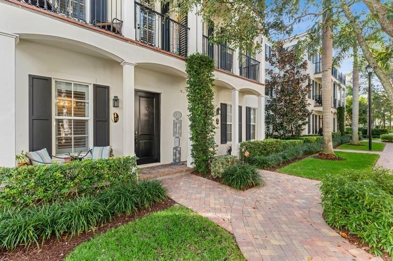 Property Photo:  111 S Cannery Row Circle  FL 33444 