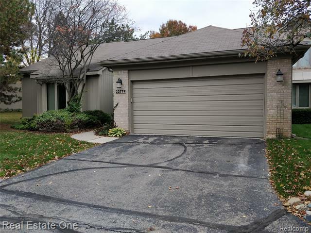 Property Photo:  33779 Vista Drive  MI 48331 