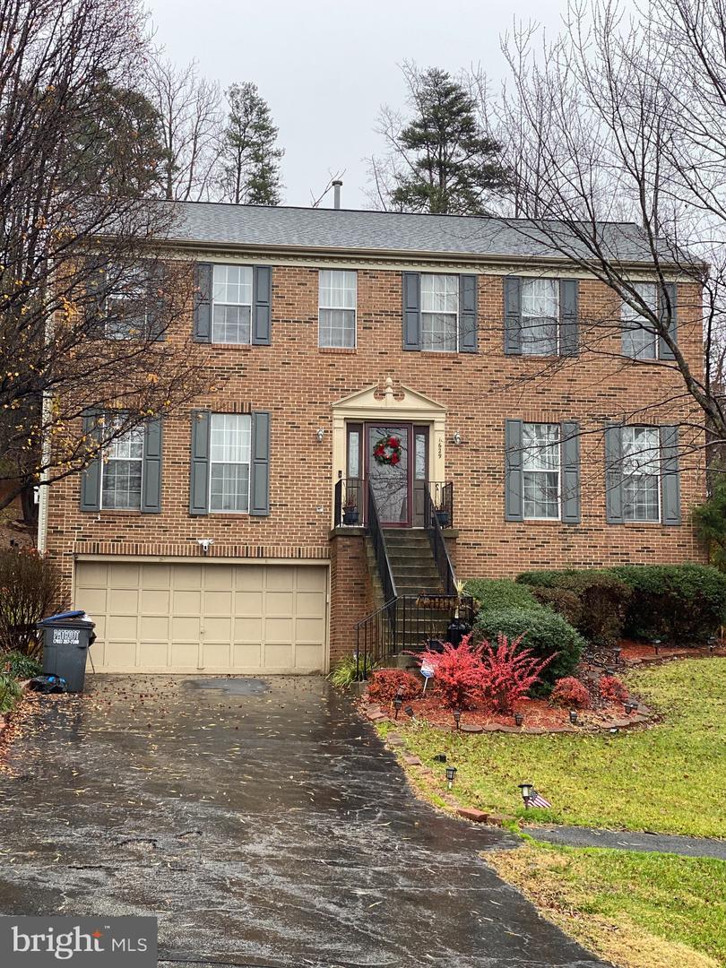 Property Photo: 1629 Teal Way VA 22191