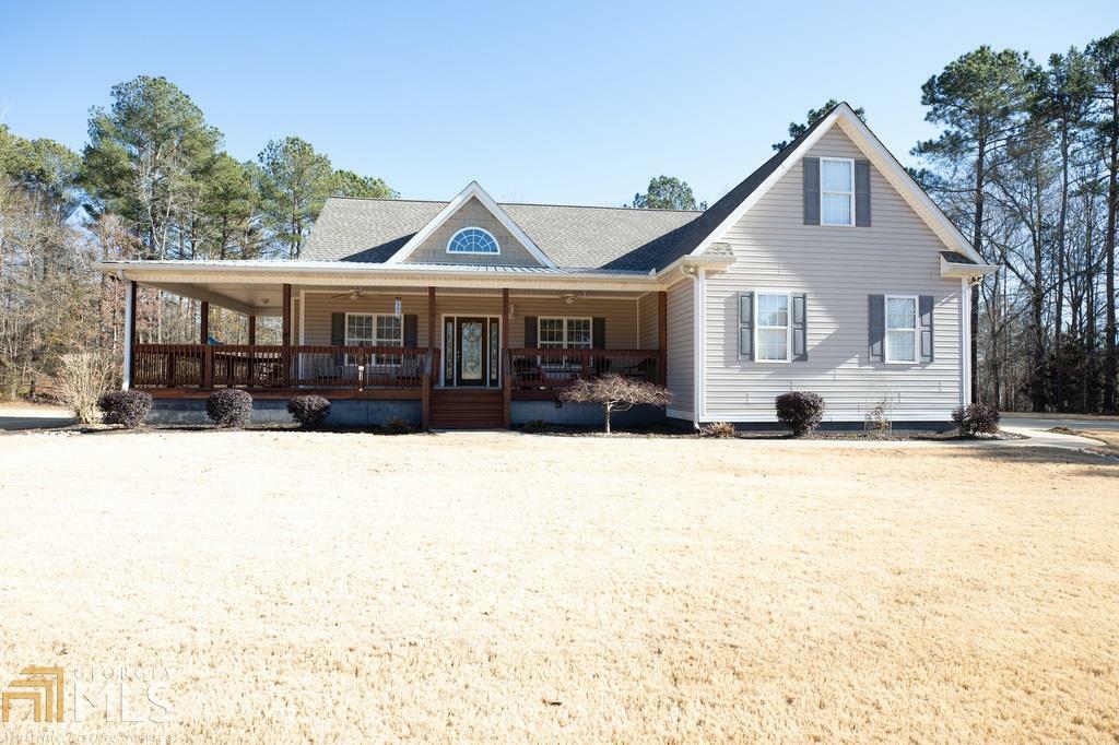 Property Photo:  1019 Bevis Rd  GA 30217 