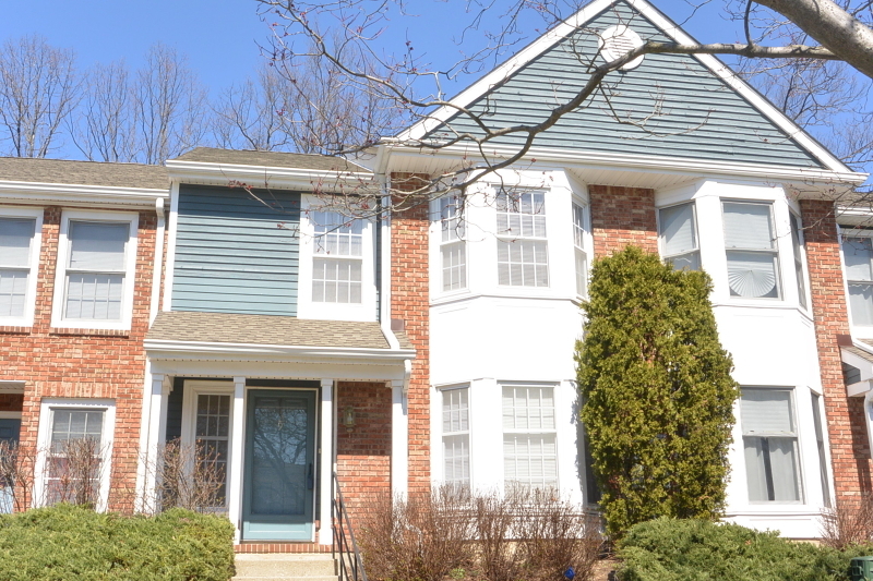 Property Photo:  129 Hawthorne Ct  NJ 07866 