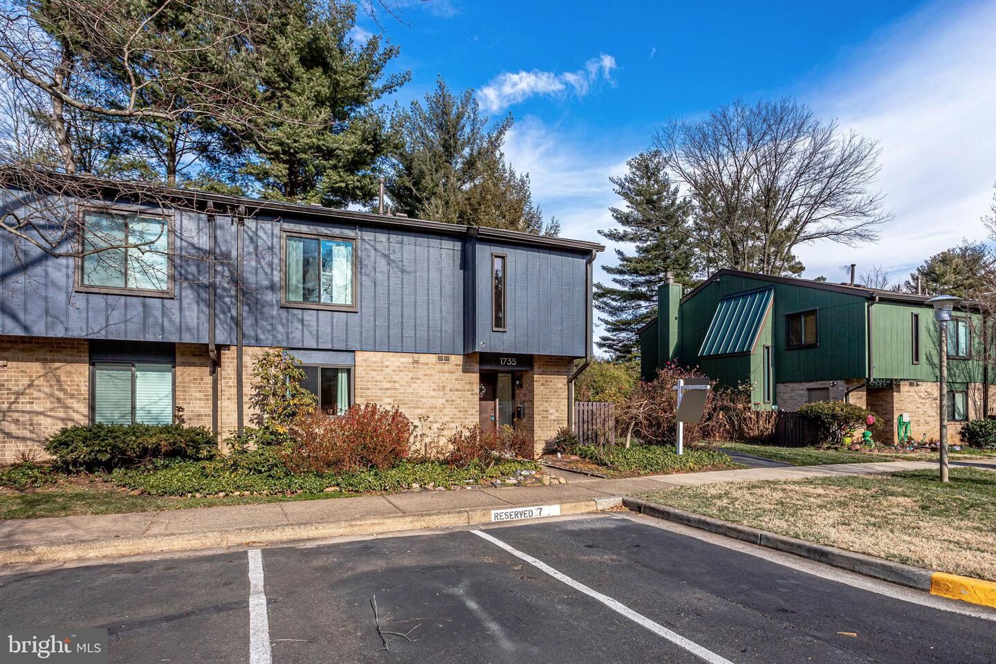 Property Photo:  1735 Ivy Oak Square  VA 20190 