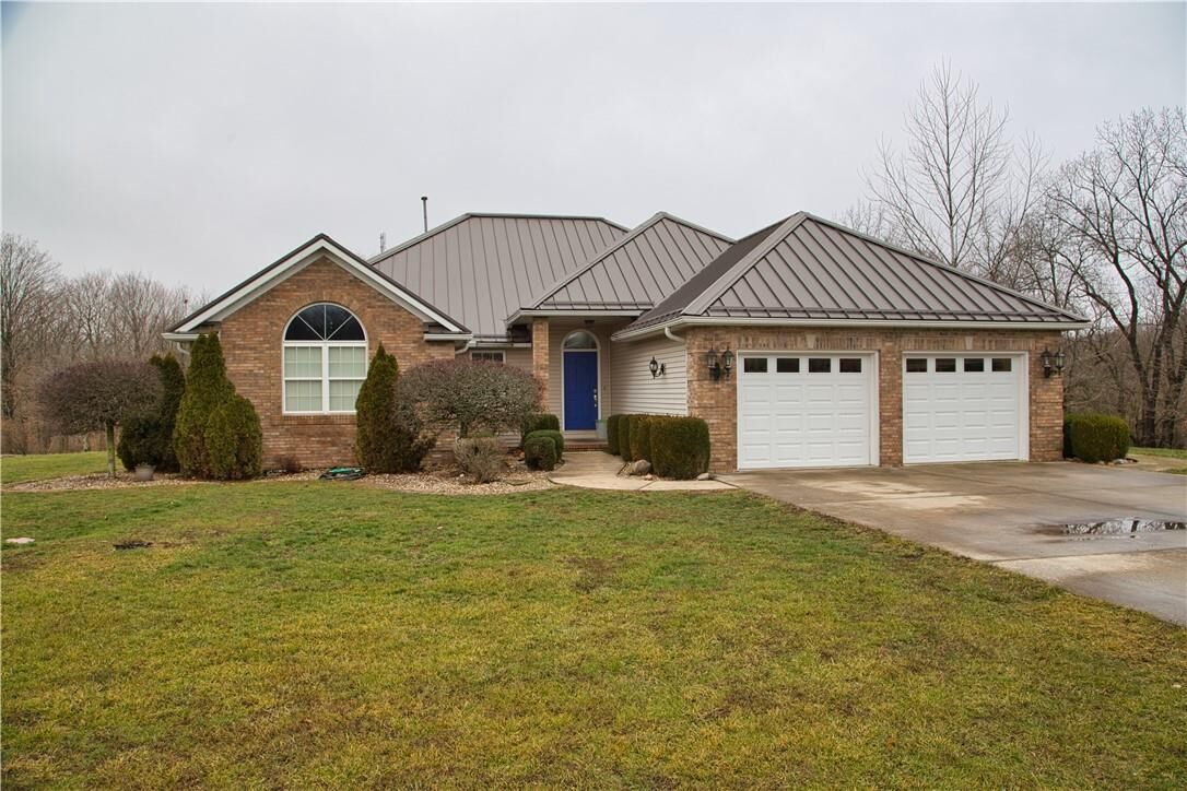Property Photo:  1133 N 1915 East Road  IL 62565 