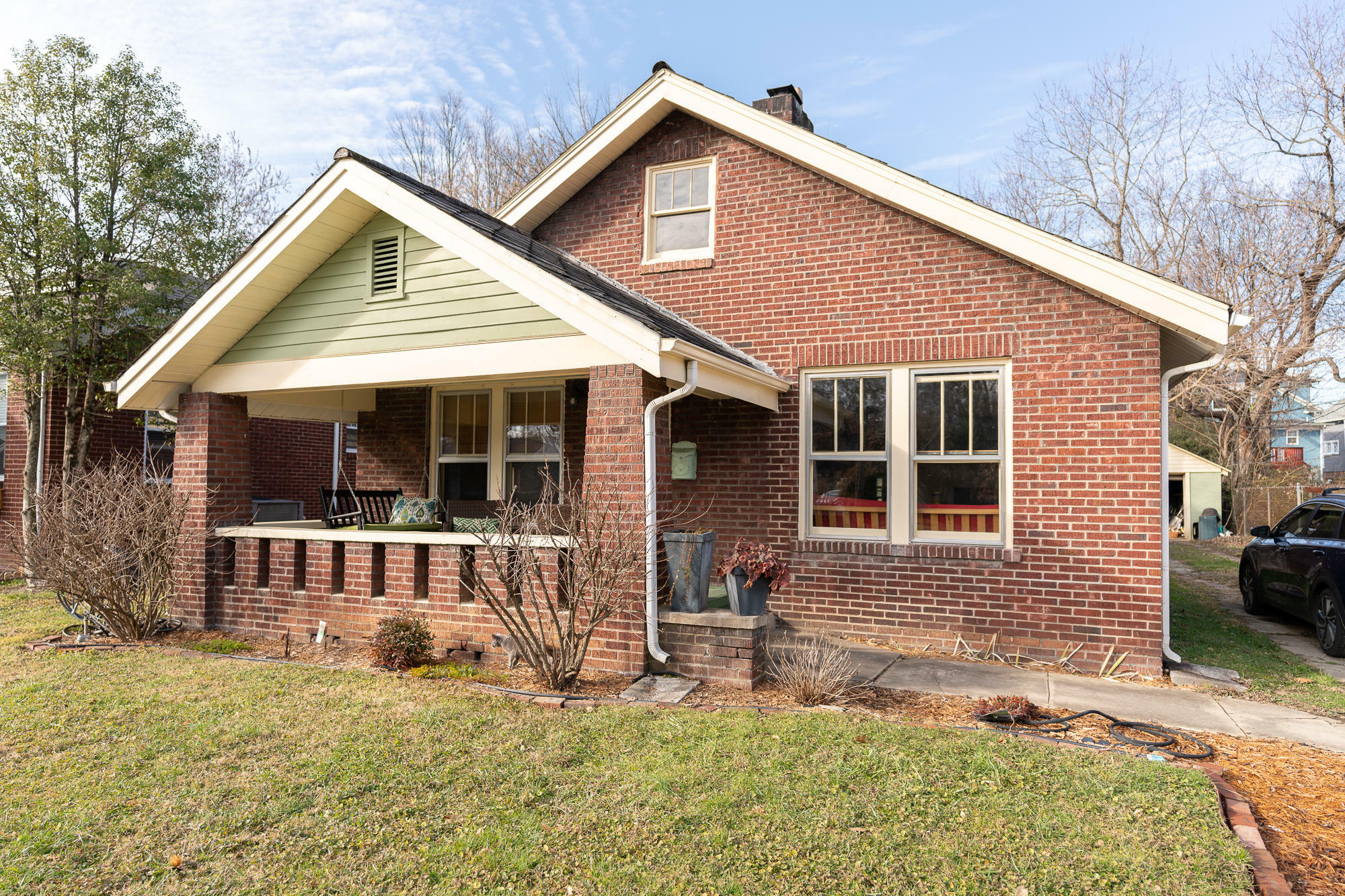 Property Photo:  2119 Woodbine Ave  TN 37917 