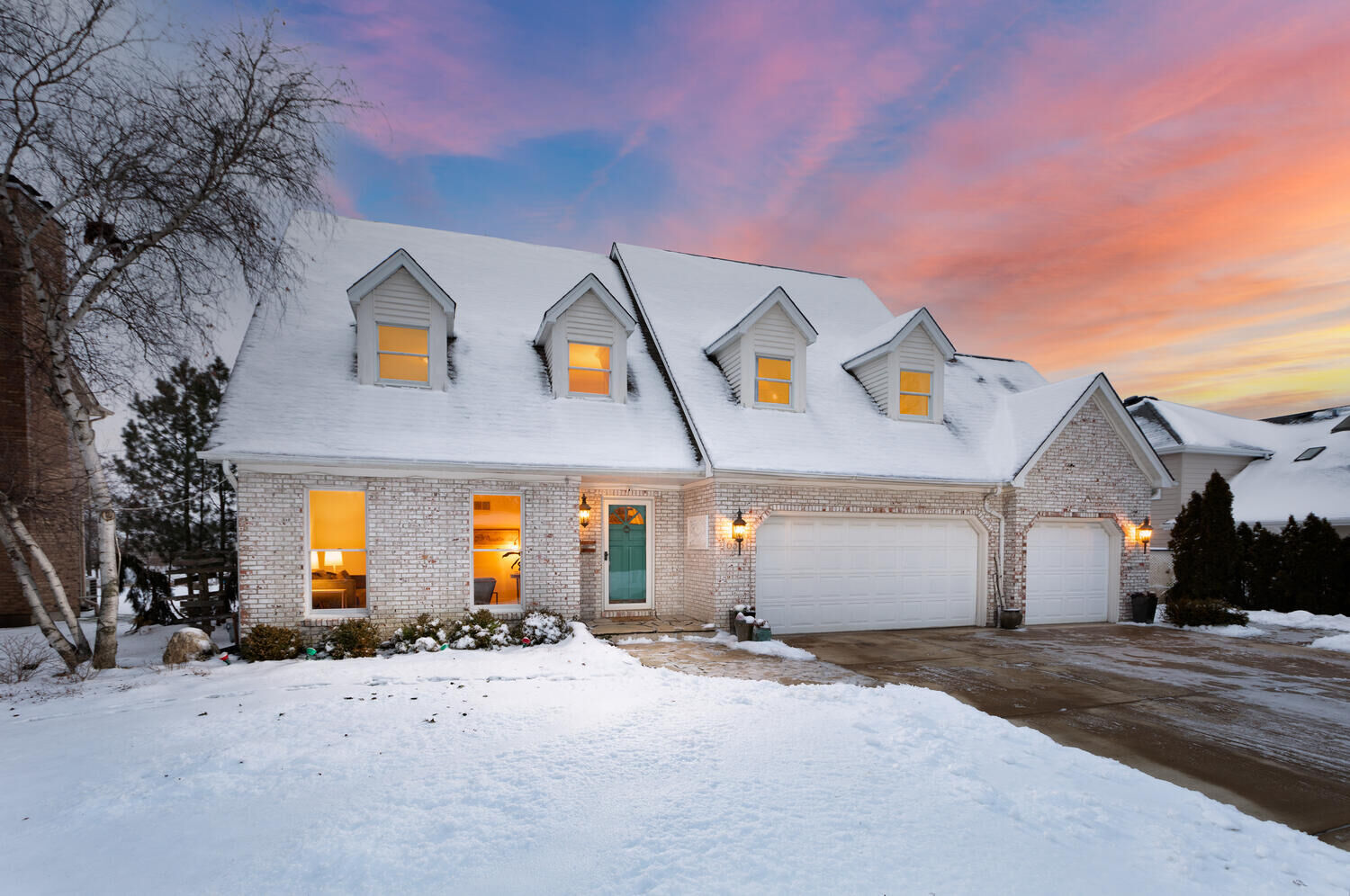 Property Photo:  638 Olesen Drive  IL 60540 