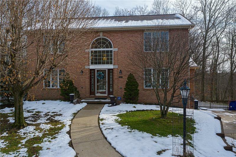 Property Photo:  721 Willowcrest Drive  PA 15044 