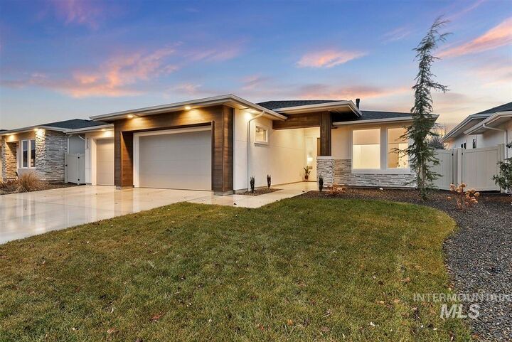 4325 E Copper Point Drive  Meridian ID 83642 photo