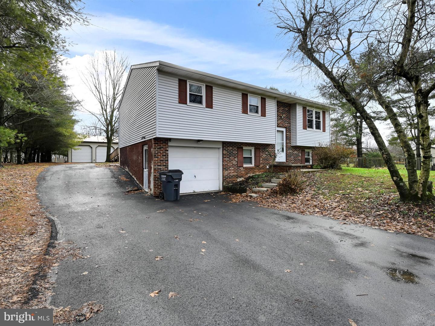 Property Photo: 608 Drytown Road PA 17532
