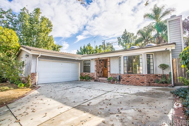 Property Photo: 22928 Avenue San Luis CA 91364