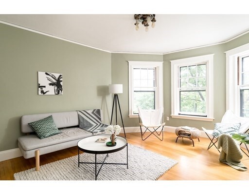 Property Photo:  31 Linnaean St 5  MA 02138 