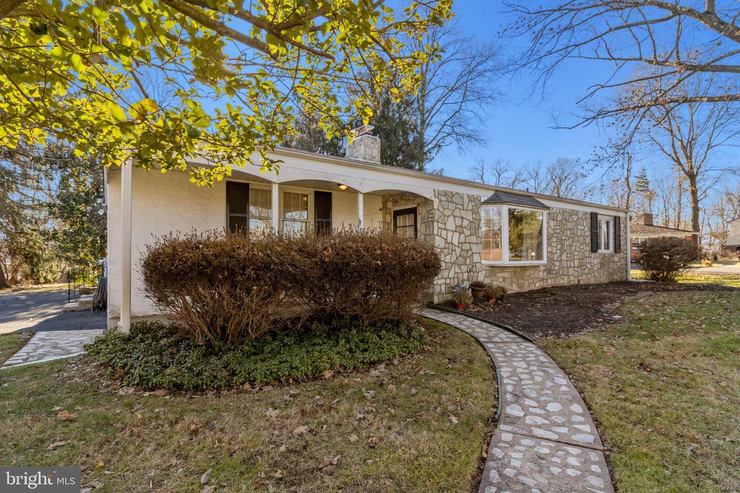 Property Photo:  893 W Maple Drive  PA 18966 