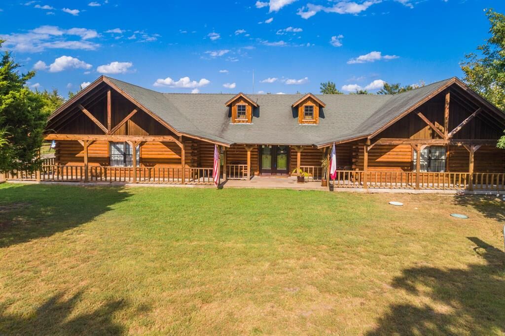 Property Photo: 2241 County Road 3303 TX 75402