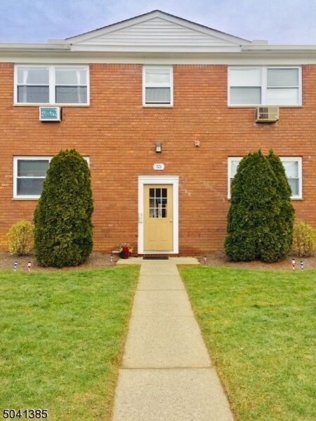 Property Photo:  35 Knox Ter 1C  NJ 07470 