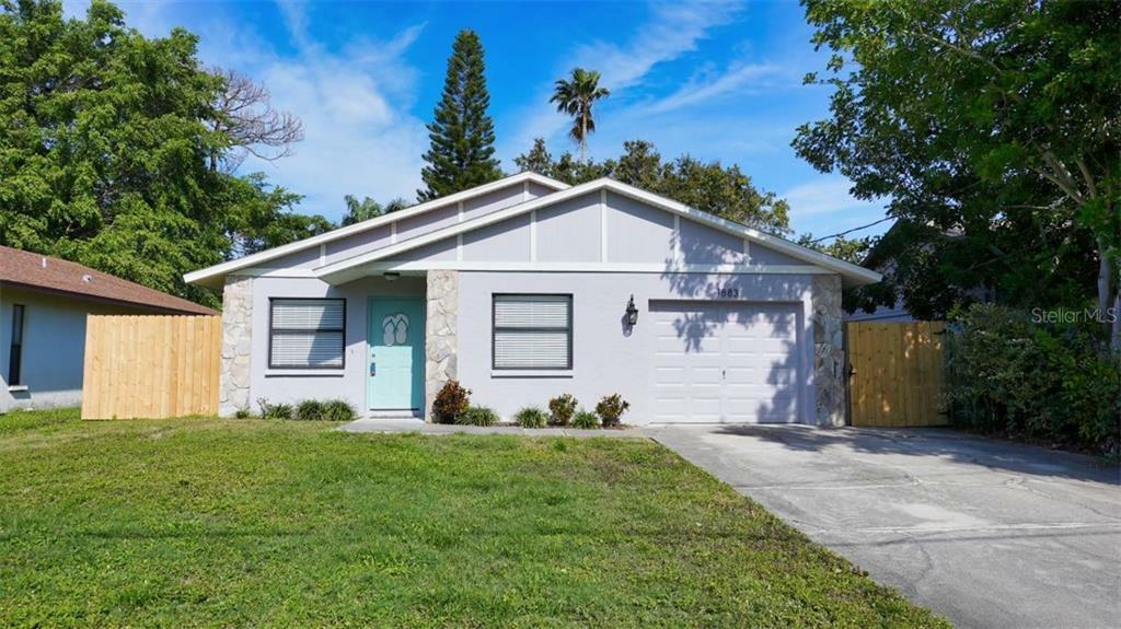 Property Photo:  1883 Mova Street  FL 34231 