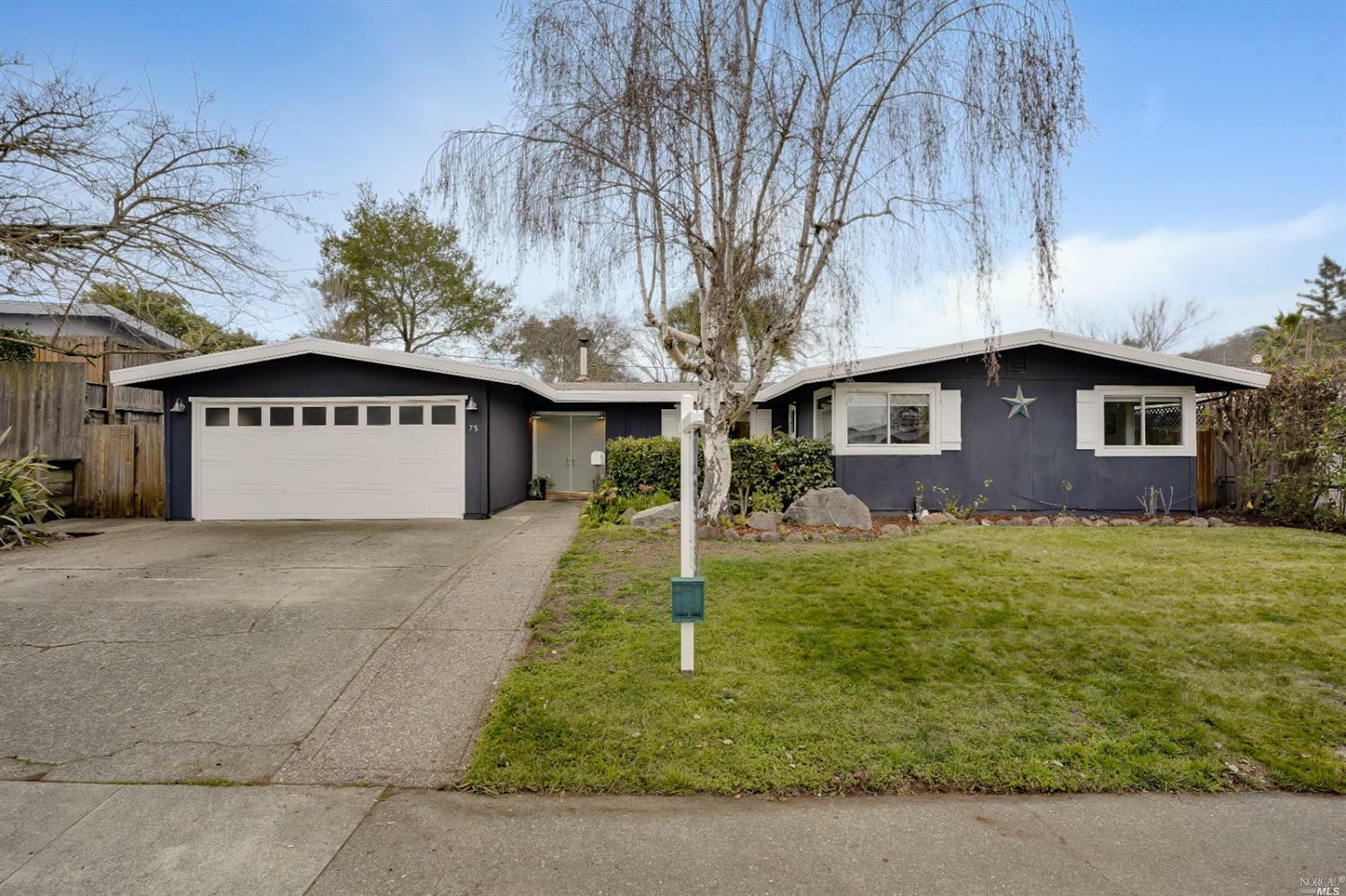 Property Photo: 75 Rica Vista CA 94947
