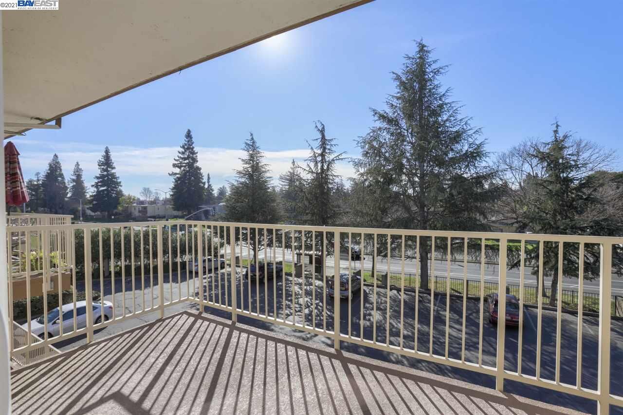 Property Photo:  38500 Paseo Padre Pkwy 302  CA 94536 
