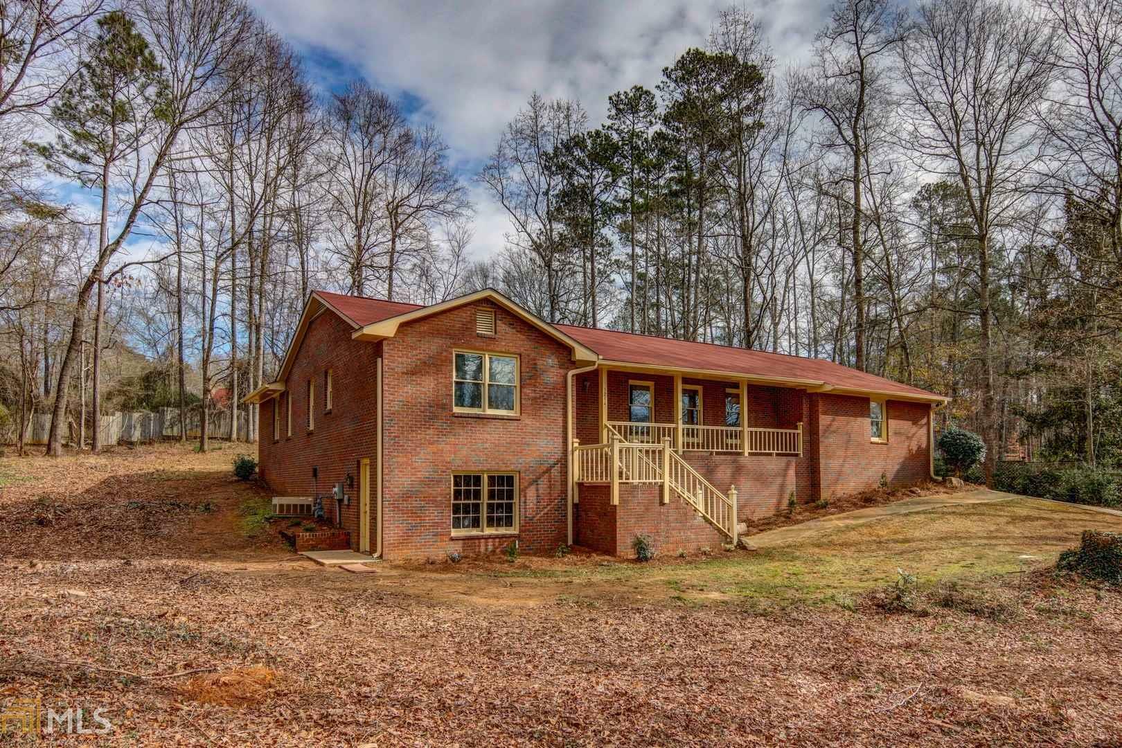 Property Photo: 5294 E Shore Dr GA 30094