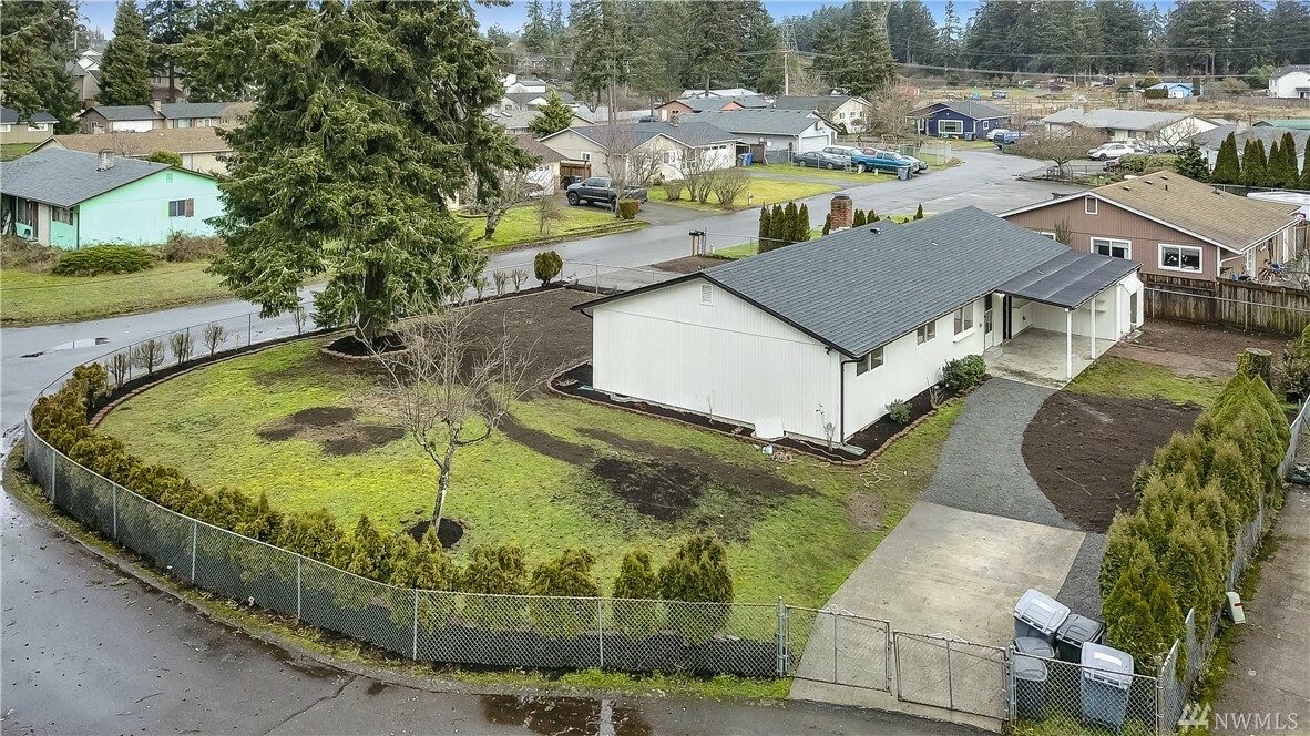 Property Photo:  6402 158th St Ct E  WA 98375 