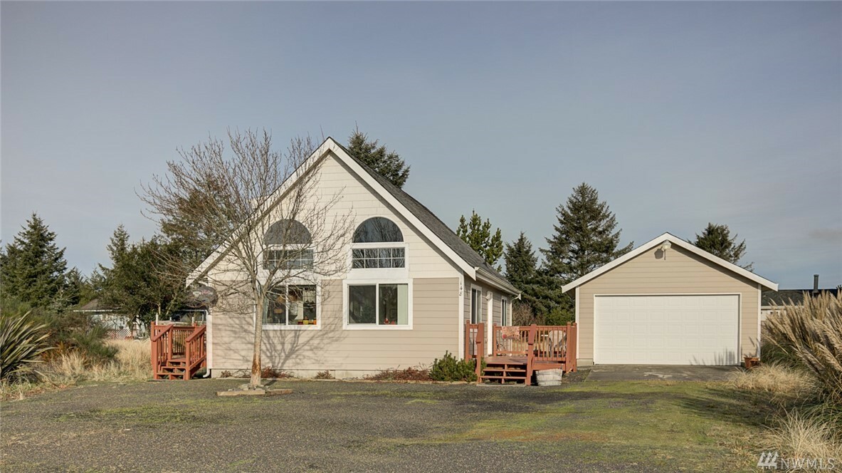 Property Photo:  148 N Razor Clam Dr SW  WA 98569 