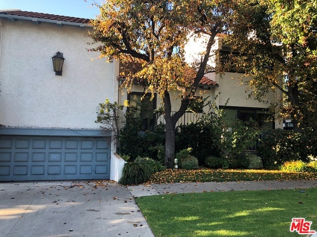 Property Photo: 1144 17th St 9 CA 90403