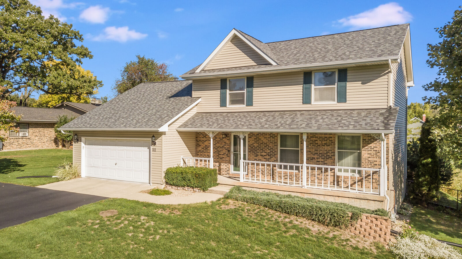 Property Photo:  11 Boat Lane  IL 60543 