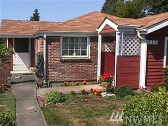 Property Photo: 313 S 65th St WA 98408