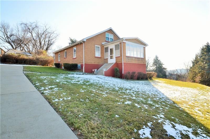 Property Photo:  207 Seavey Rd.  PA 15223 