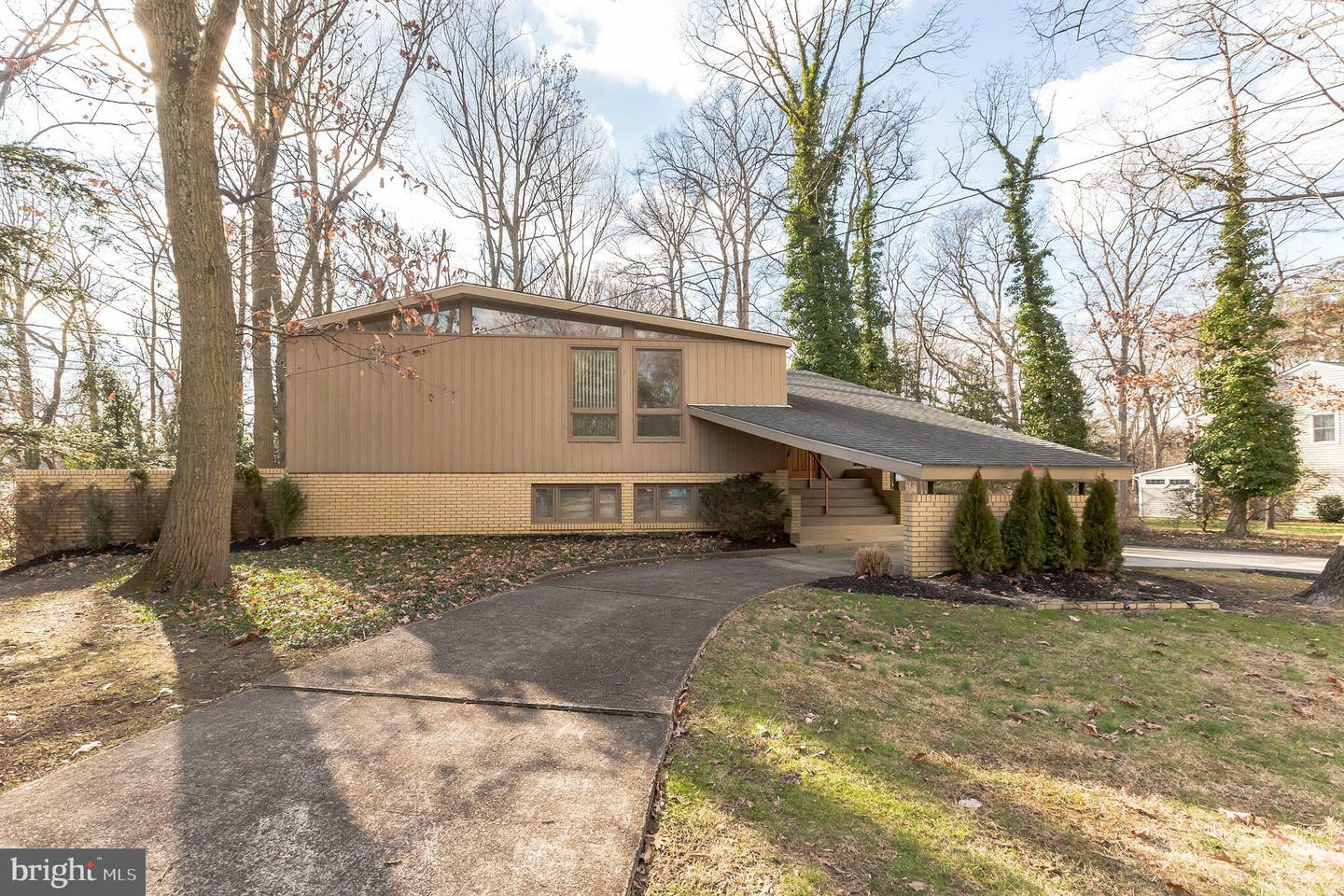 Property Photo:  106 Glen Drive  NJ 08043 