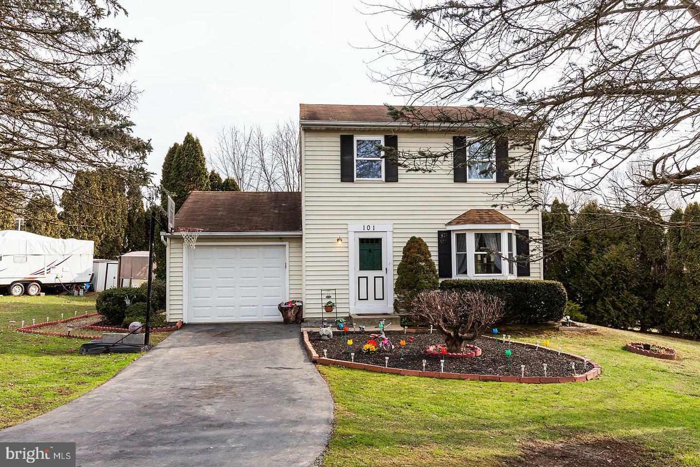 Property Photo:  101 Hoover Road  PA 17603 