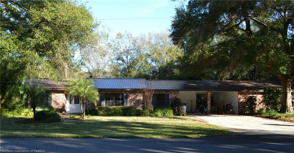 Property Photo:  2300 W Longbottom Road  FL 33825 