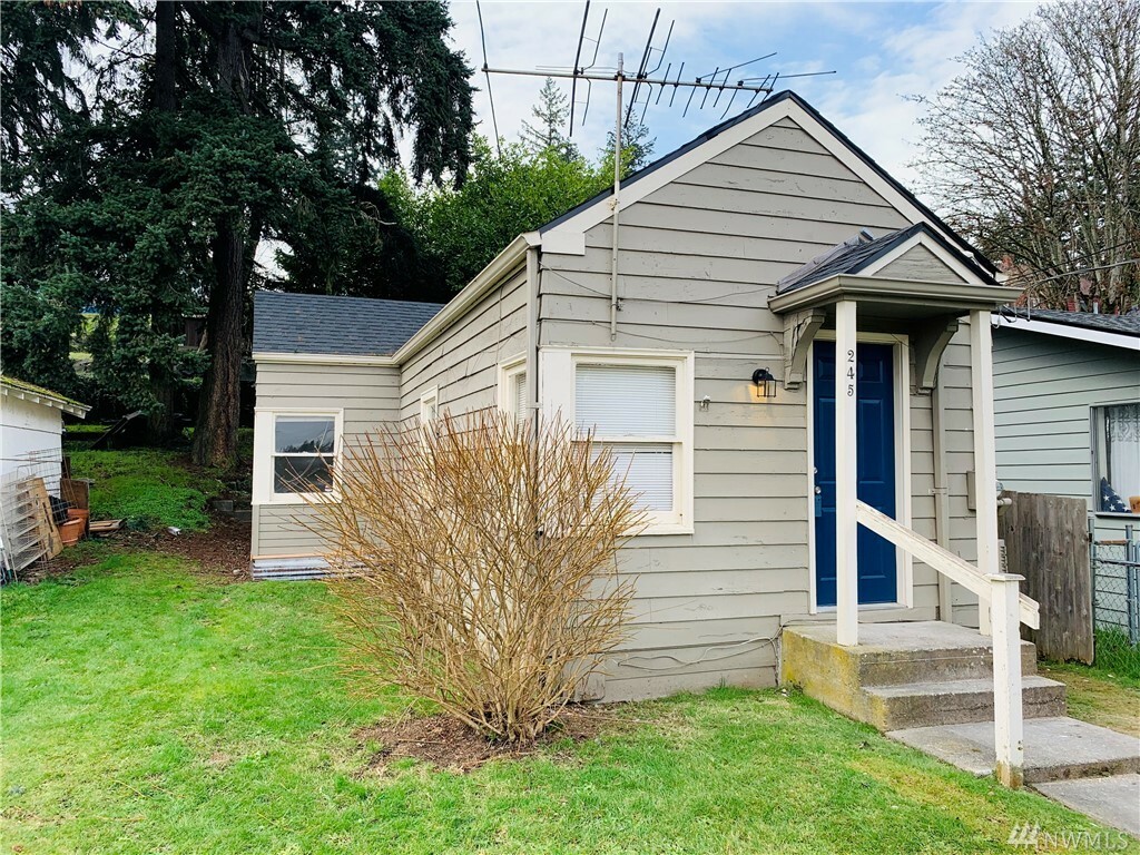 Property Photo:  245 S Hartford Ave  WA 98312 