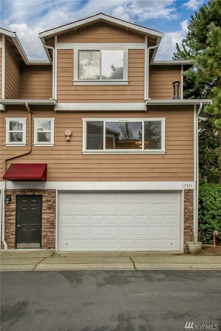 Property Photo: 17921 80th Ave NE A-8 WA 98028