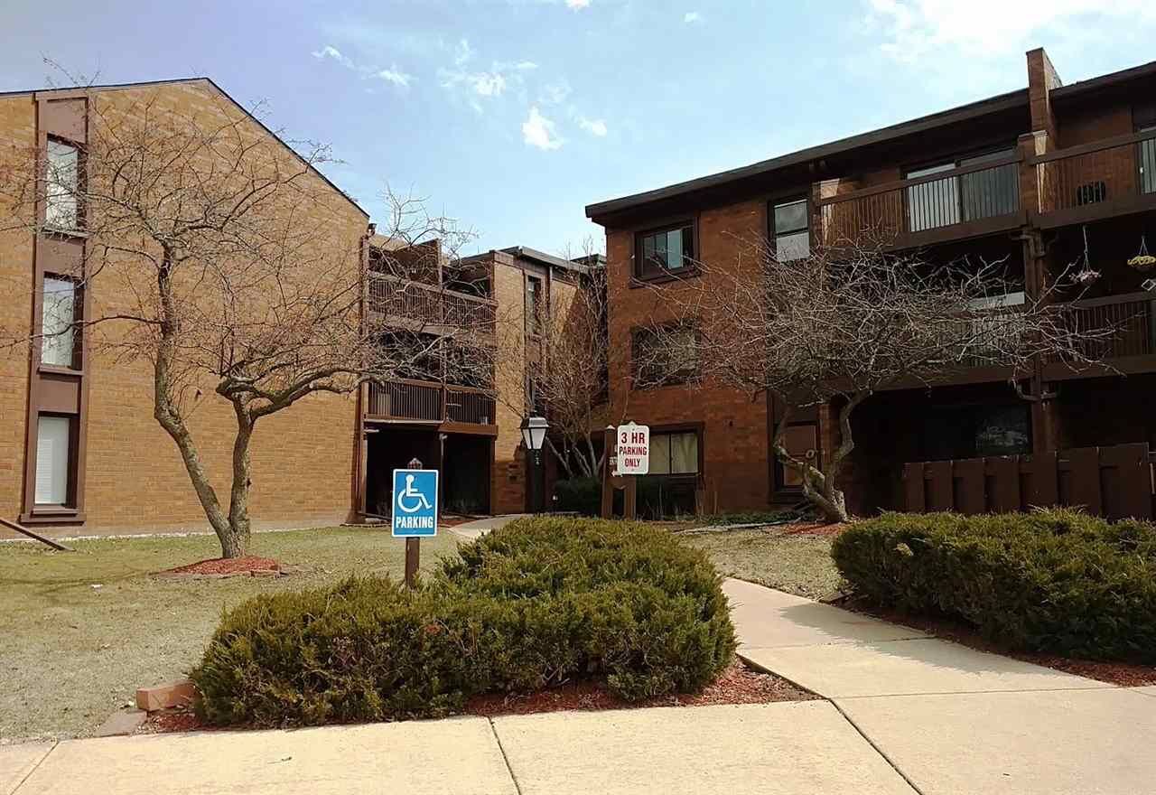 Property Photo: 2929 Sunnyside Drive Unit 360D IL 61114