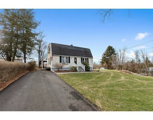 Property Photo:  68 Fairview Rd  MA 01462 