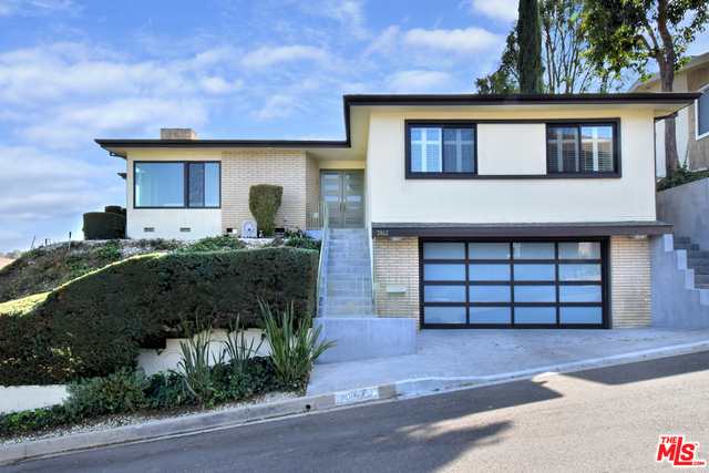 Property Photo:  3862 Sherview Dr  CA 91403 