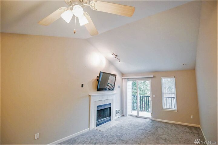 Property Photo:  11110 NE 125th Lane H329  WA 98034 