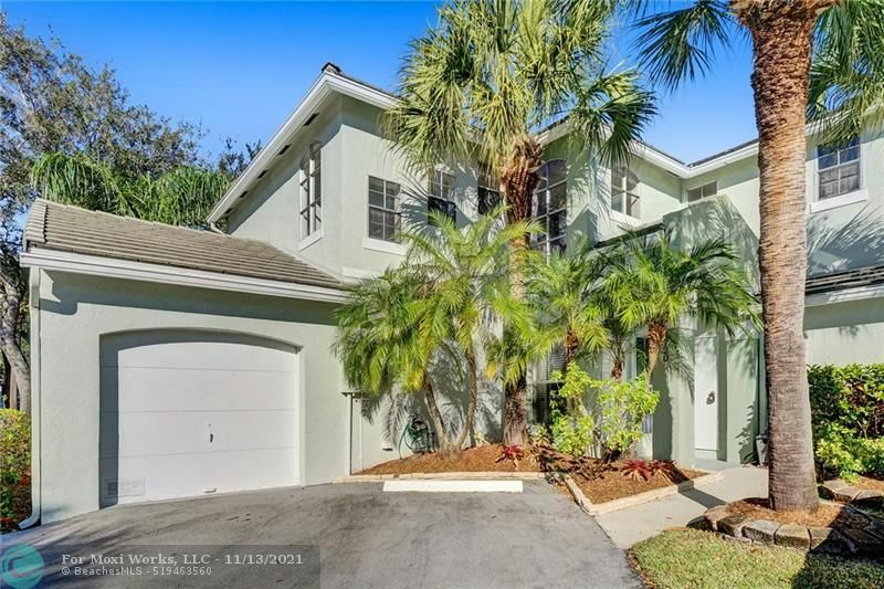 Property Photo:  4720 Grapevine Way 4720  FL 33331 