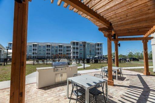 Property Photo:  5561 Post Oak Boulevard C1s  FL 33544 