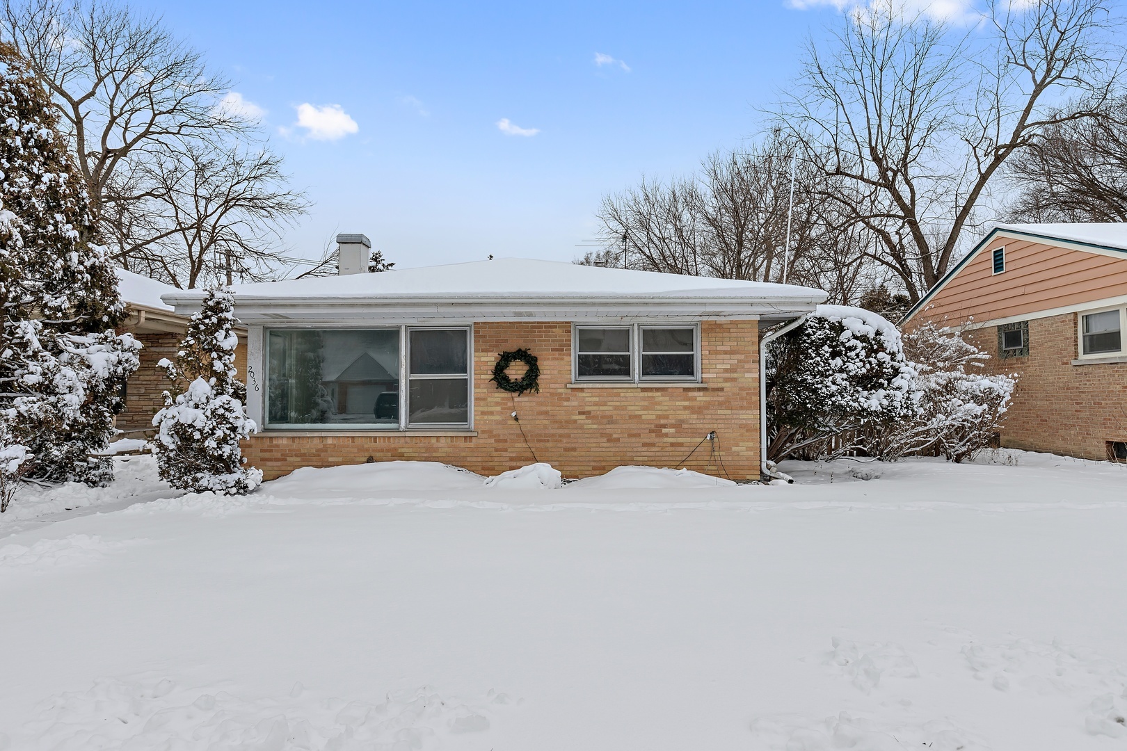 Property Photo:  2036 Lake Avenue  IL 60091 