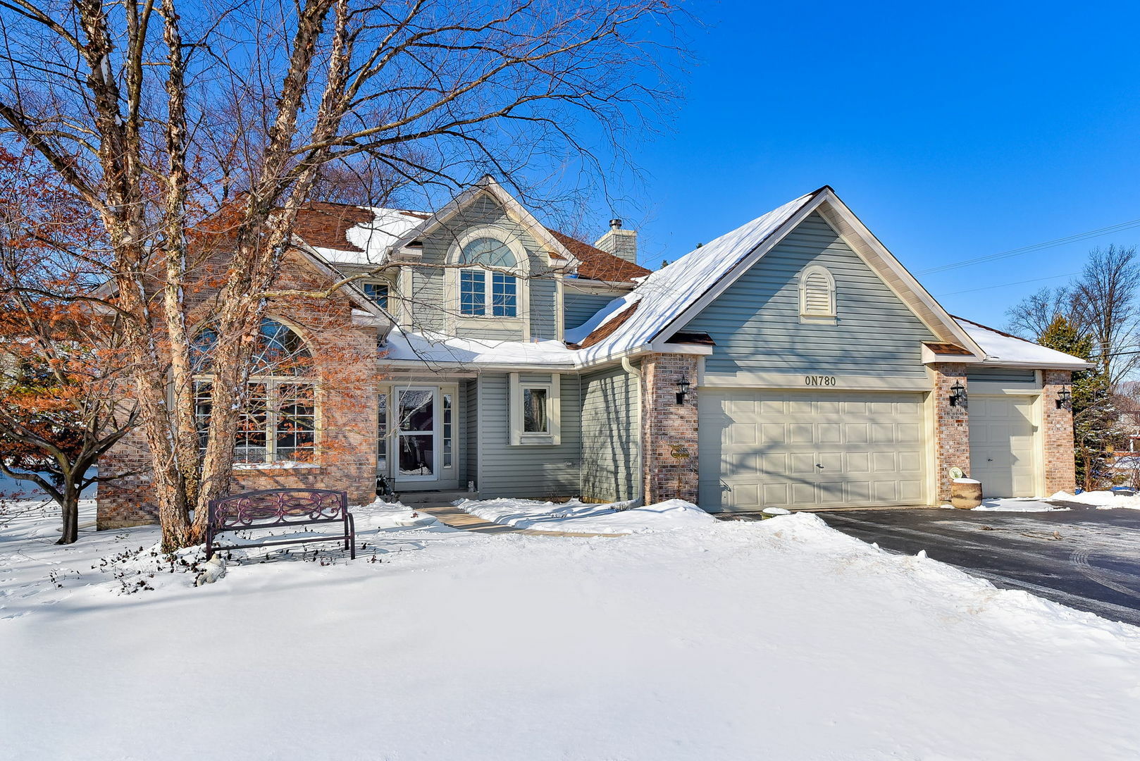 Property Photo: 0N780 Woodlawn Street IL 60187