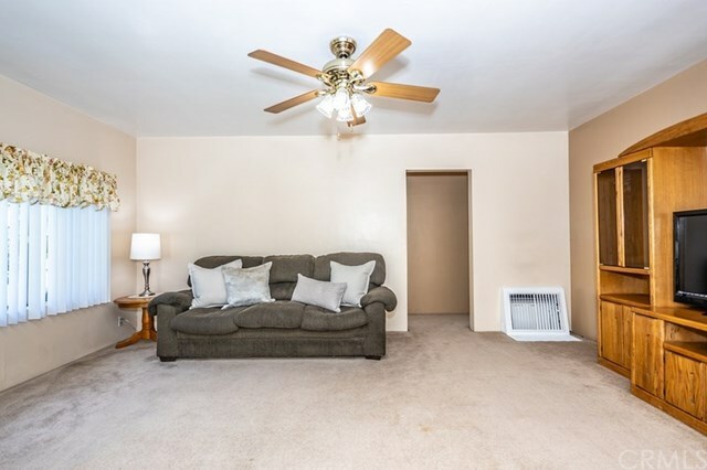 Property Photo:  5039 Barlin Avenue  CA 90712 