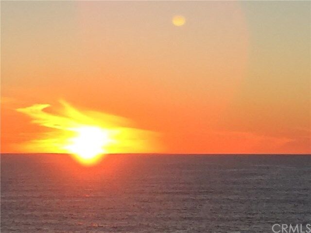 Property Photo:  1110 Esplanade 8  CA 90277 