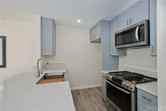 Property Photo:  5700 Etiwanda Avenue 133  CA 91356 